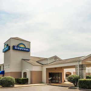 Days Inn By Wyndham Yadkinville